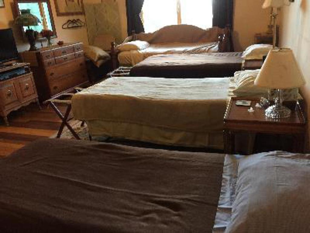 Coppertoppe Inn & Retreat Center Hebron Номер фото