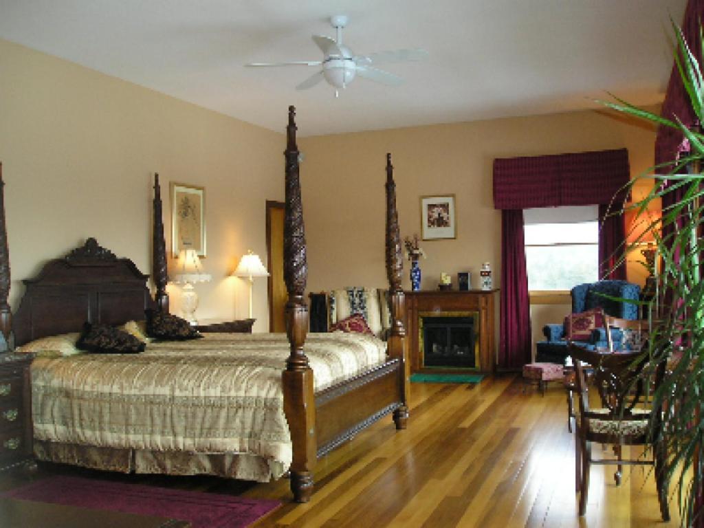 Coppertoppe Inn & Retreat Center Hebron Номер фото